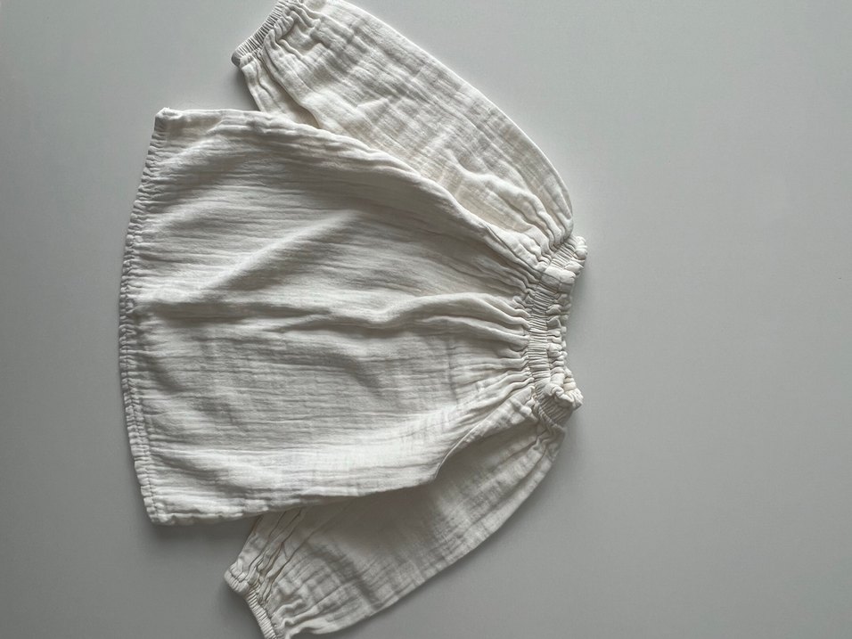 Kız Çocuk Beyaz Keten Uzun Kollu Bluz - Görsel 2