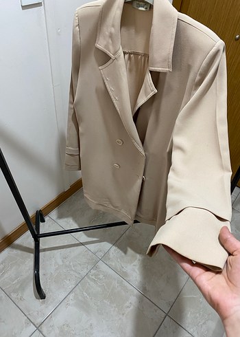 Bej Uzun Düz Kesim Kadın Blazer - Görsel 2