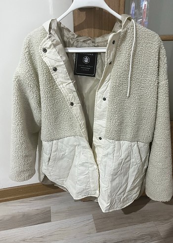 Gri Peluş Detaylı Kadın mevsımlık mont