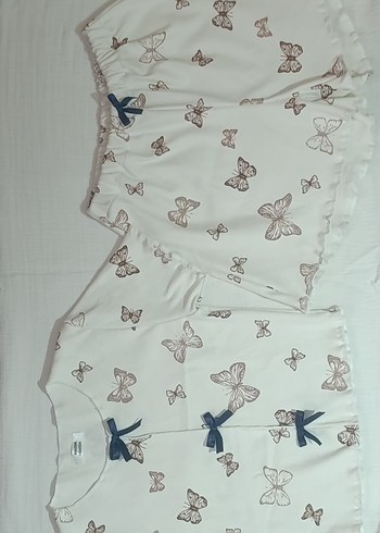 Diğer Kelebek Desenli Kısa Kollu Kadın Pijama Takımı