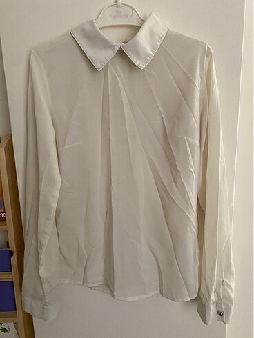 Beyaz gömlek - Görsel 2