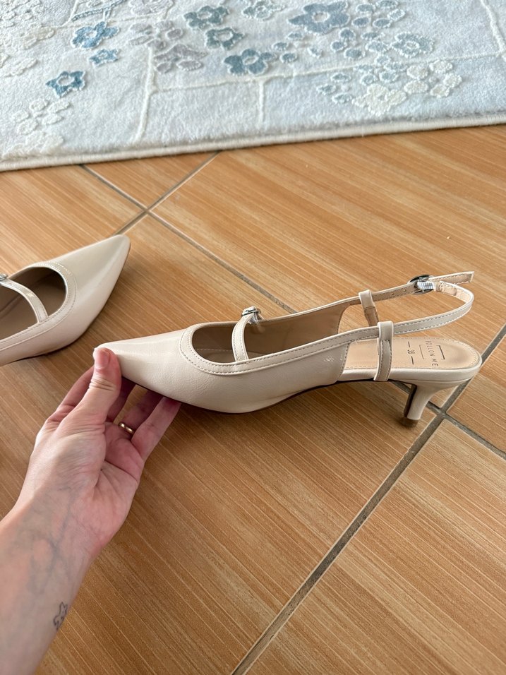 Bej Tokalı Stiletto Topuklu Kadın - Görsel 3