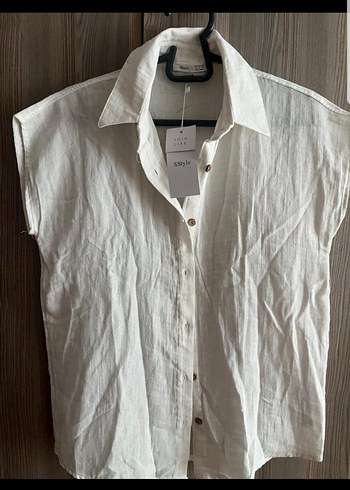 Düğmeli Kolsuz Beyaz Keten Gömlek - Görsel 3