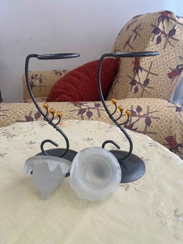 Beyaz Mumluklu Siyah Metal Şamdan Seti - Görsel 2