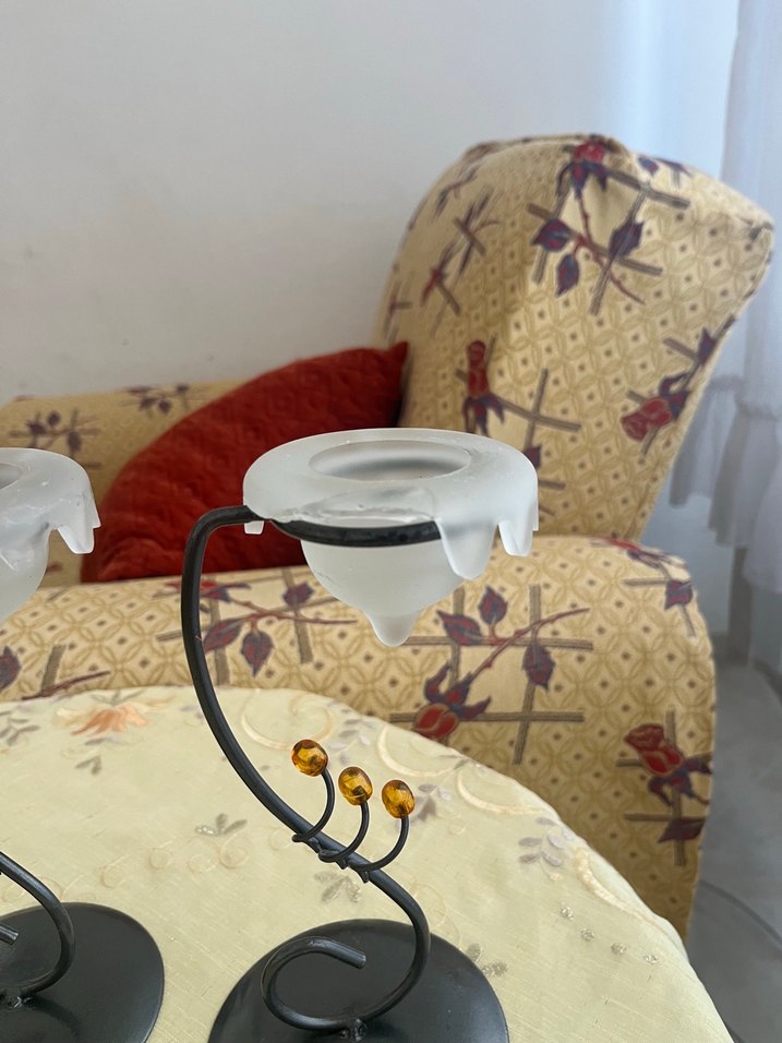 Beyaz Mumluklu Siyah Metal Şamdan Seti - Görsel 3