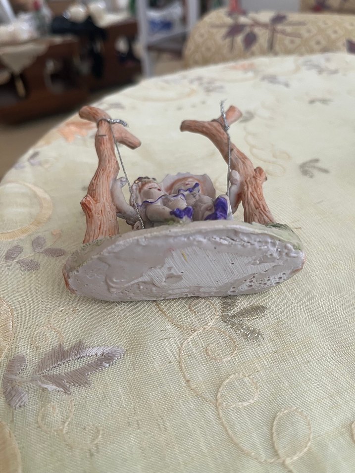 Pastel Tonlarda Sallanan Çocuk Figürlü Biblo - Görsel 3