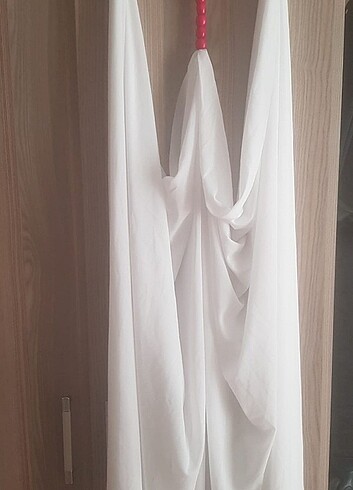 Sırtı boncuklu pareo