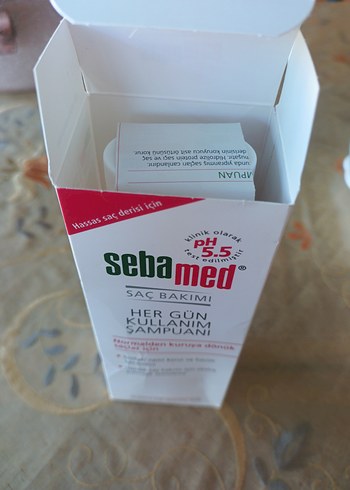 Sebamed Sebamed Hassas Saç Derisi Şampuanı 200 ml