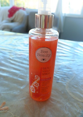 Bee Beauty Bee Beauty Işıltılı Vücut Spreyi 250 ml
