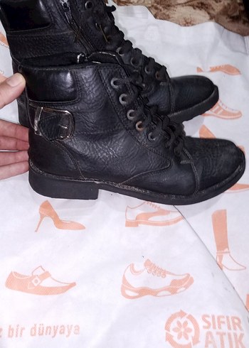 Siyah Erkek Bağcık - Grunge Punk Stili - Görsel 4