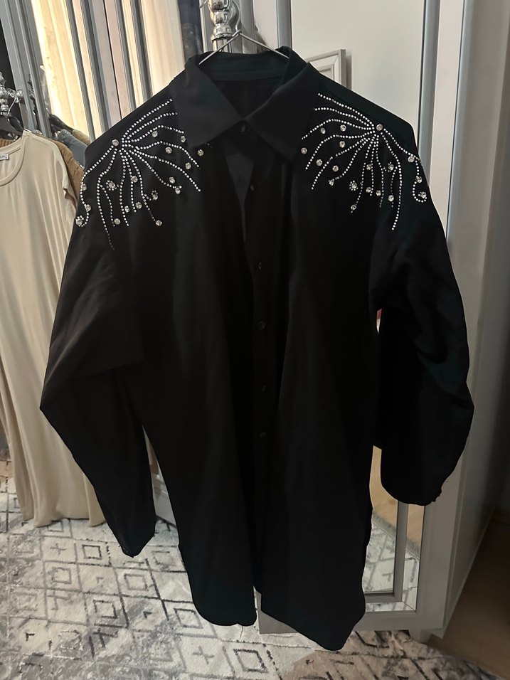 8 tane Gömleklerin hepsi 1600 tl - Görsel 2