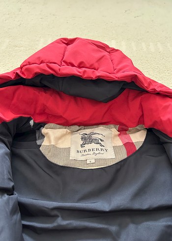 Burberry Kapüşonlu Kadın Şişme Yelek - Görsel 3