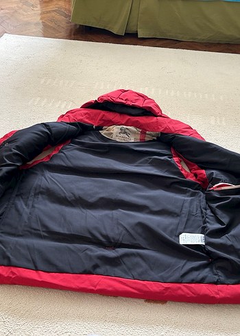 Burberry Kapüşonlu Kadın Şişme Yelek - Görsel 4