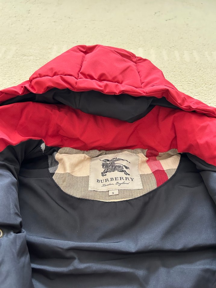 Burberry Kapüşonlu Kadın Şişme Yelek - Görsel 3