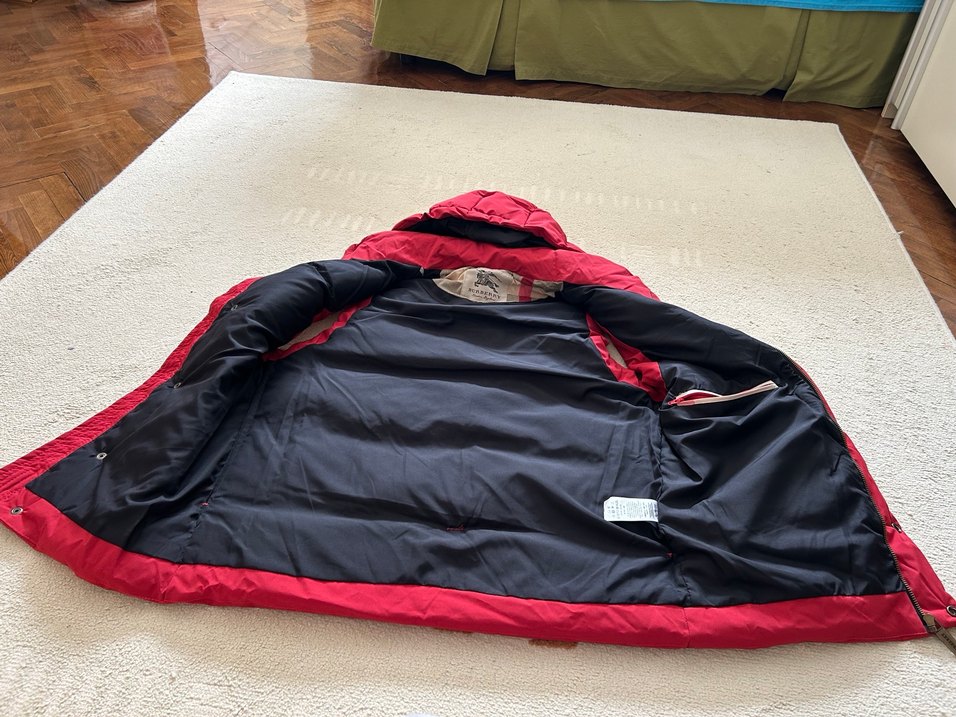 Burberry Kapüşonlu Kadın Şişme Yelek - Görsel 4