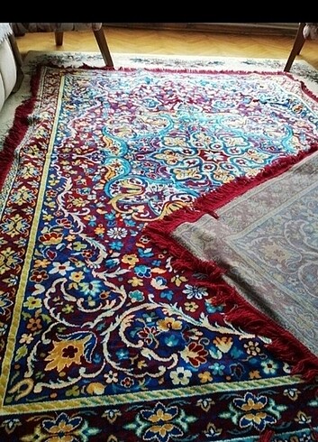 Kadife duvar halısı 