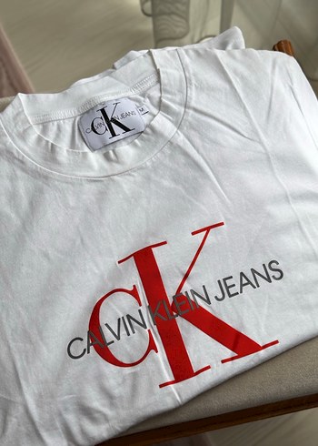 Calvin Klein Beyaz Kısa Kollu Tişört