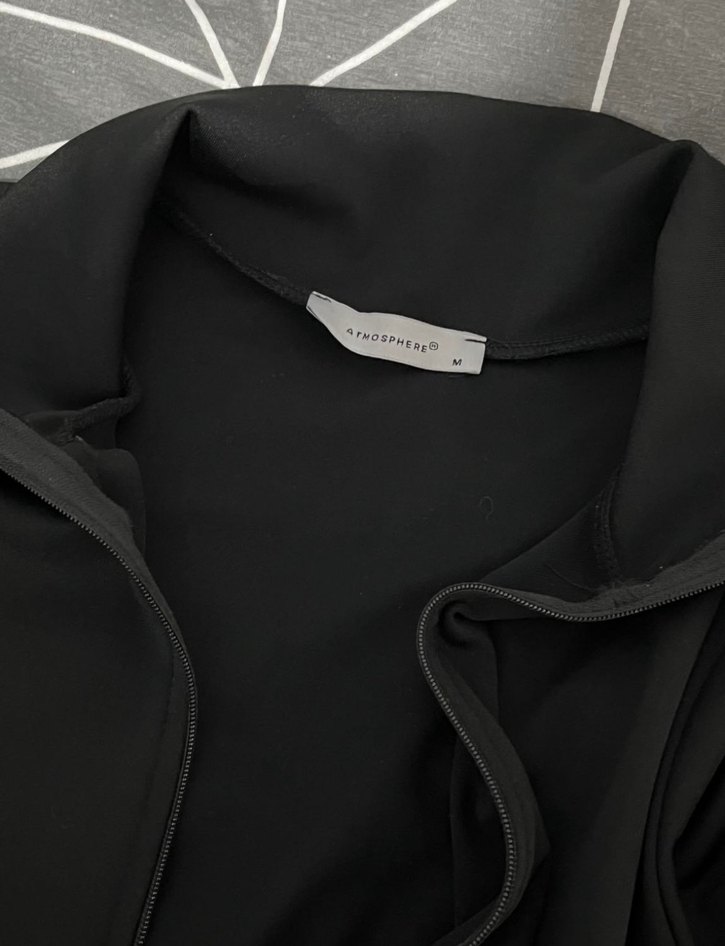 Siyah crop hırka - Görsel 3