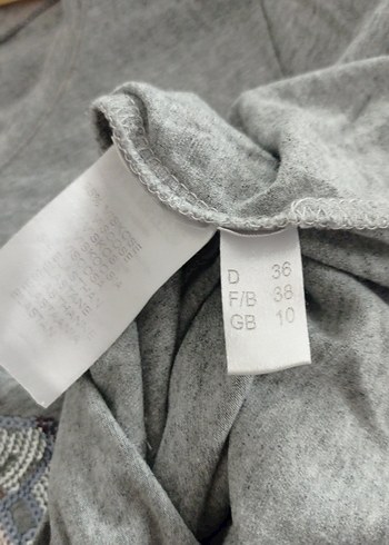 Gri Kısa Kollu Tişörtü Payet Detaylı - Görsel 3