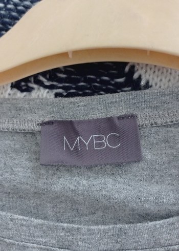 Gri Kısa Kollu Tişörtü Payet Detaylı - Görsel 2