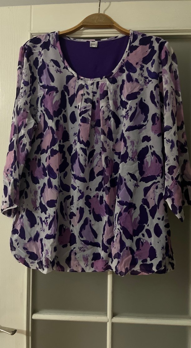 Kadın Mor Gri Batik Desenli V Yaka Bluz - Görsel 2