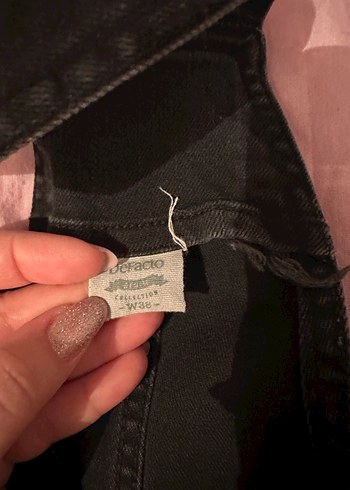 38 Beden Siyah Kemerli Kısa Denim Salopet