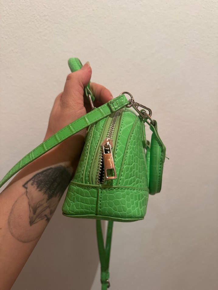 Yeşil Parlak Deri Yılan Desenli Kadın Çanta - Görsel 2