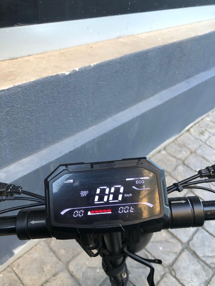 Siyah  Elektrikli Scooter - Görsel 3