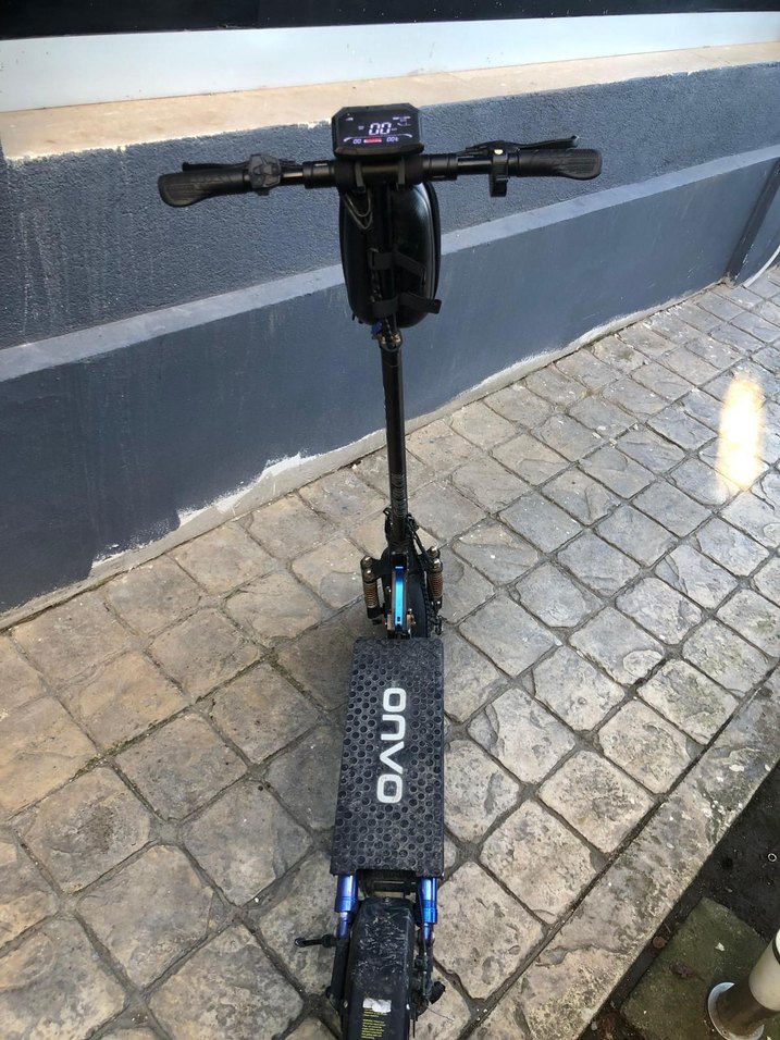 Siyah  Elektrikli Scooter - Görsel 4