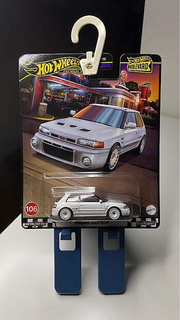 Hot Wheels Mazda 323 GTR