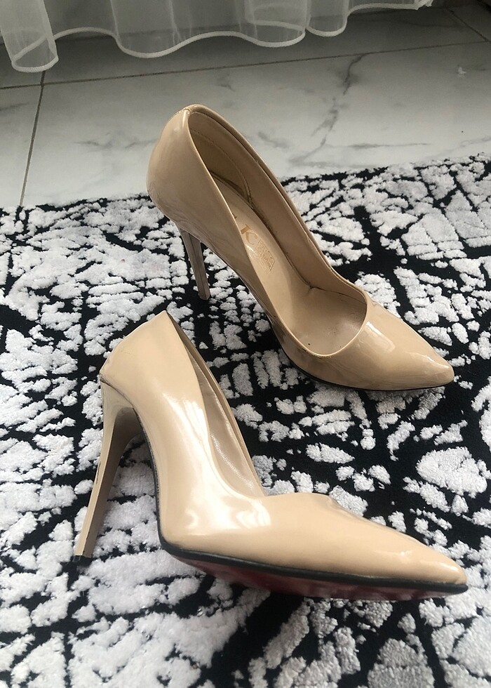 Topuklu ayakkabı - Görsel 2