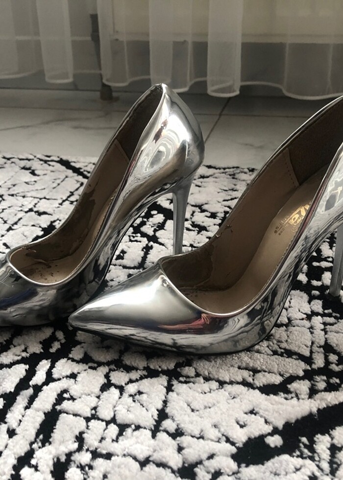 Topuklu ayakkabı - Görsel 2