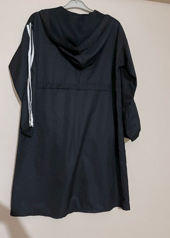 Siyah Kapüşonlu Uzun Kadın Yağmurluk - Görsel 5