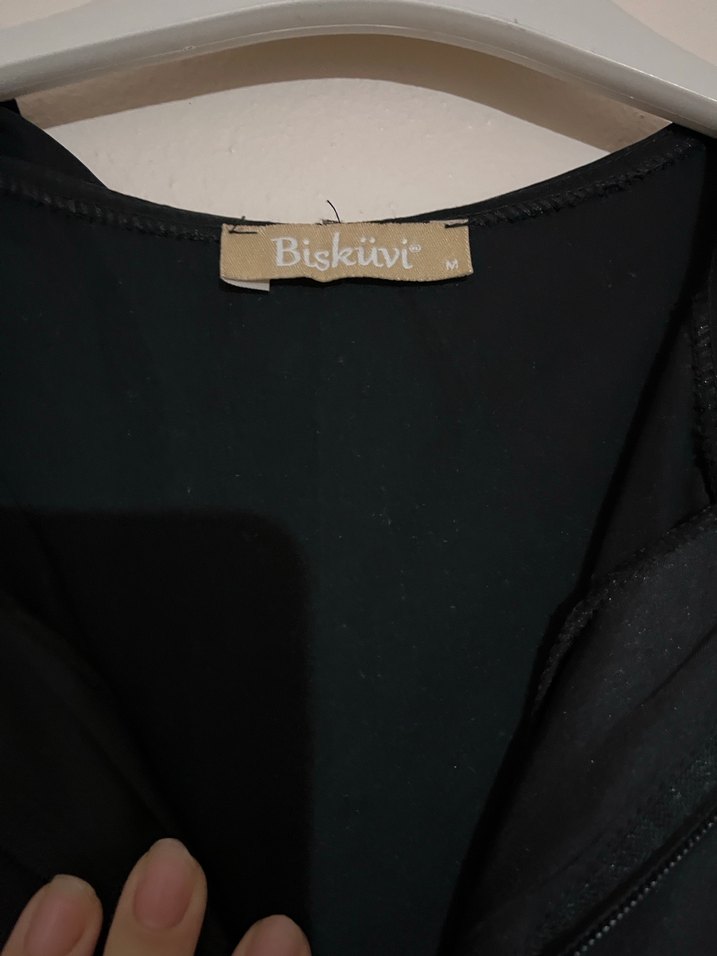 Siyah Kapüşonlu Uzun Kadın Yağmurluk - Görsel 3