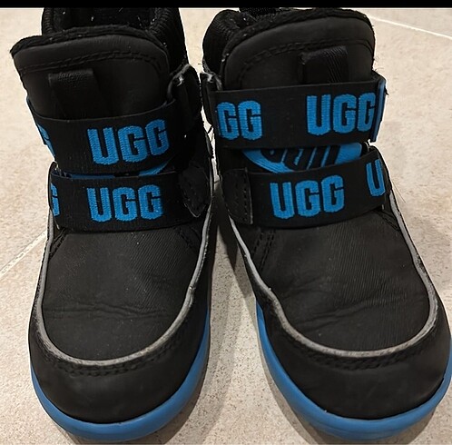 25 Beden siyah Renk Orjinal bot ugg