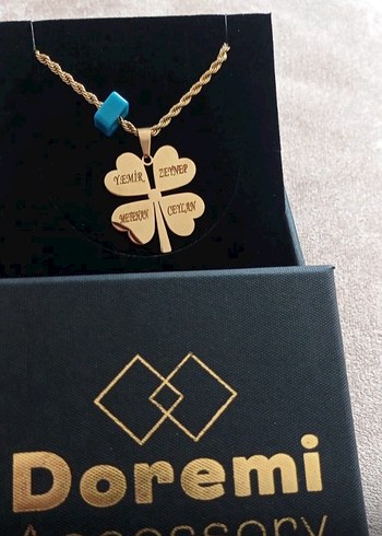 Altın Renkli Dörtlü Yonca Kolye - Görsel 2