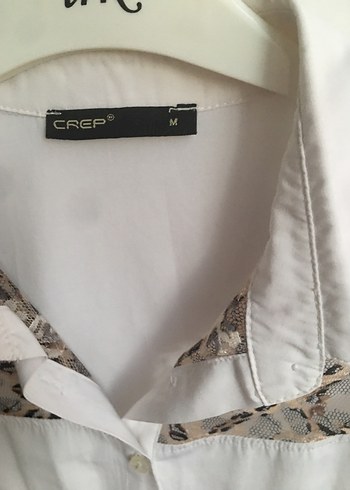 Zara Bohem Beyaz Düğmeli Gömlek