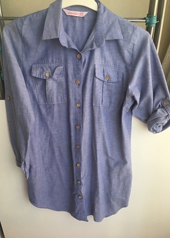 Düğmeli Mavi Denim Gömlek