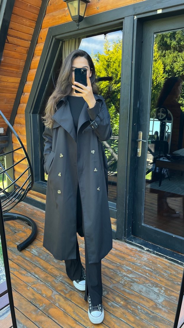 Kadın Siyah Kuşaklı Uzun Trençkot - Görsel 3