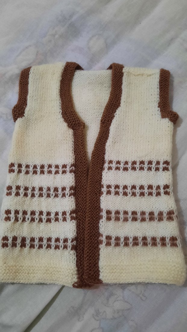 bebek Bej V Yaka Örgü Yelek - Görsel 2