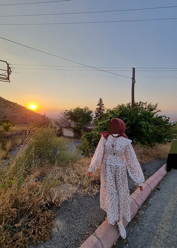 manuka çicekli elbise - Görsel 4