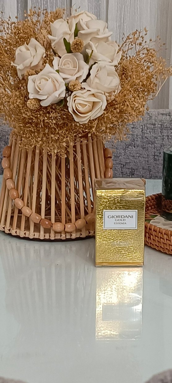 Giordani Gold Essenza Kadın Parfümü - Görsel 2