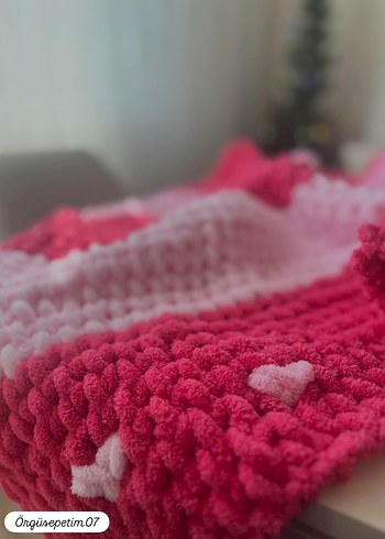 Renkli Batik Desenli Örgü Çocuk Battaniyesi