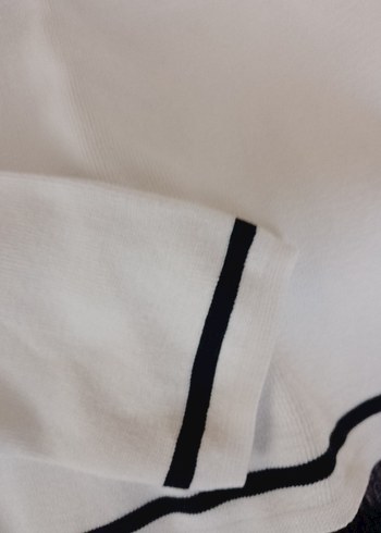 Bisiklet Yaka Beyaz Triko - Görsel 3