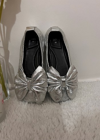 Gri Metalik Fiyonk Detaylı cocuk babet - Görsel 11