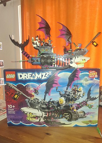 Diğer LEGO DREAMZZZ KABUS KÖPEK BALIĞI GEMİSİ 71469