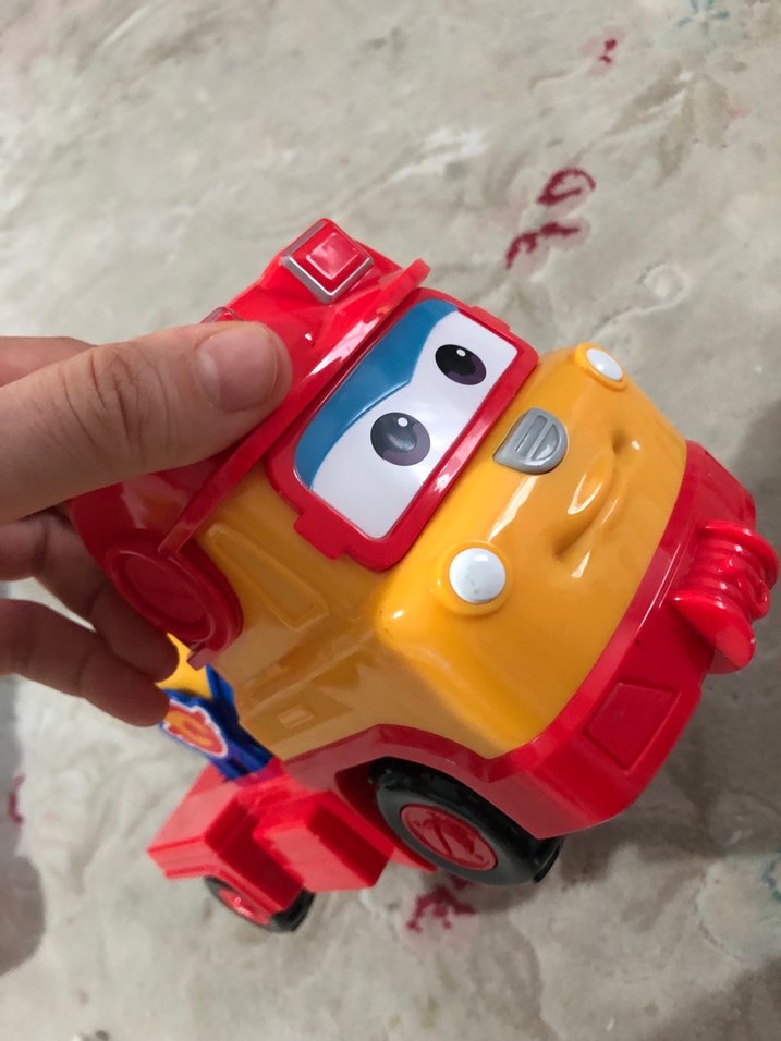 Renkli Oyuncak Araba - Görsel 5