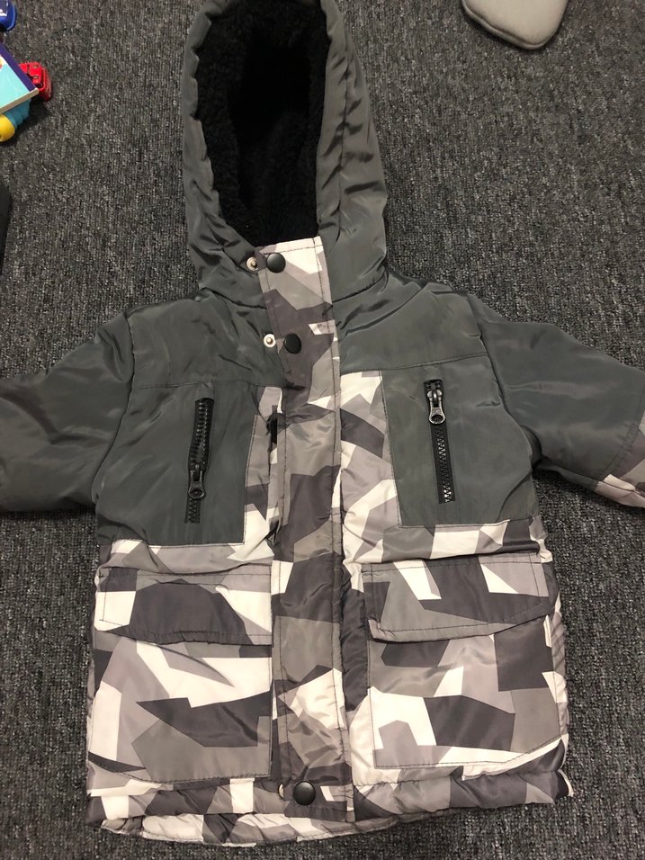 Gri Kamuflaj Desenli Kürklü Erkek Çocuk Mont - Görsel 5