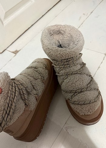 Bej Yünlü Kürklü Kadın Botları - Görsel 2