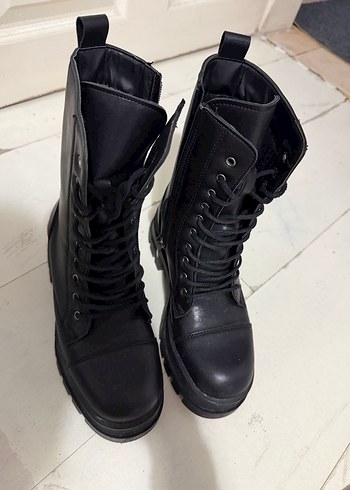 Siyah Deri Platform Topuklu Goth Botlar - Görsel 2